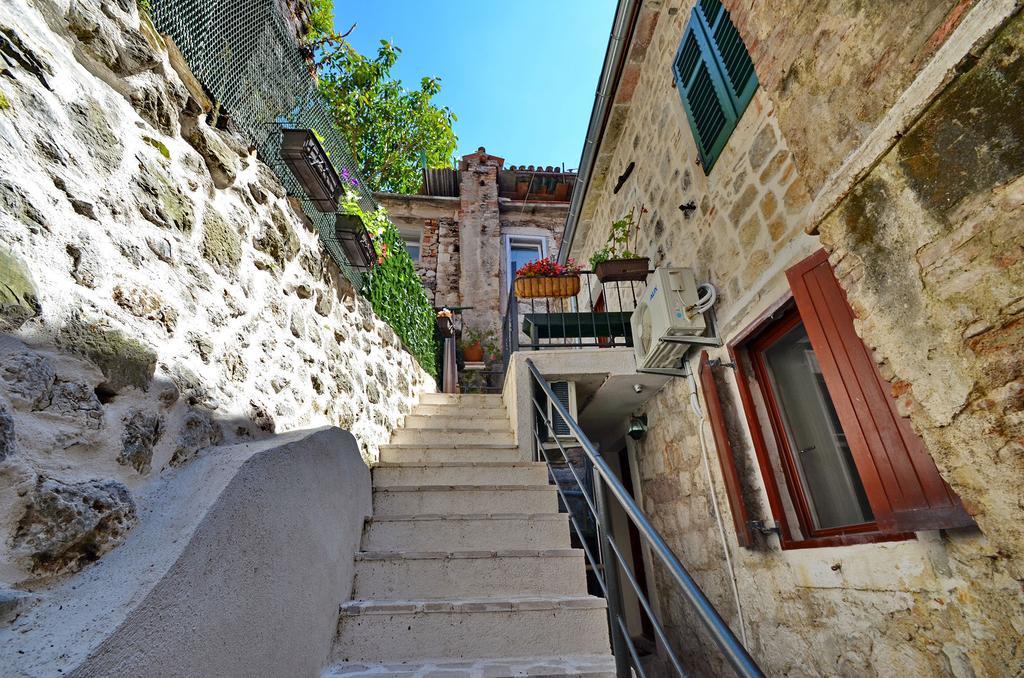 Apartments Historic Stone House Cattaro Camera foto